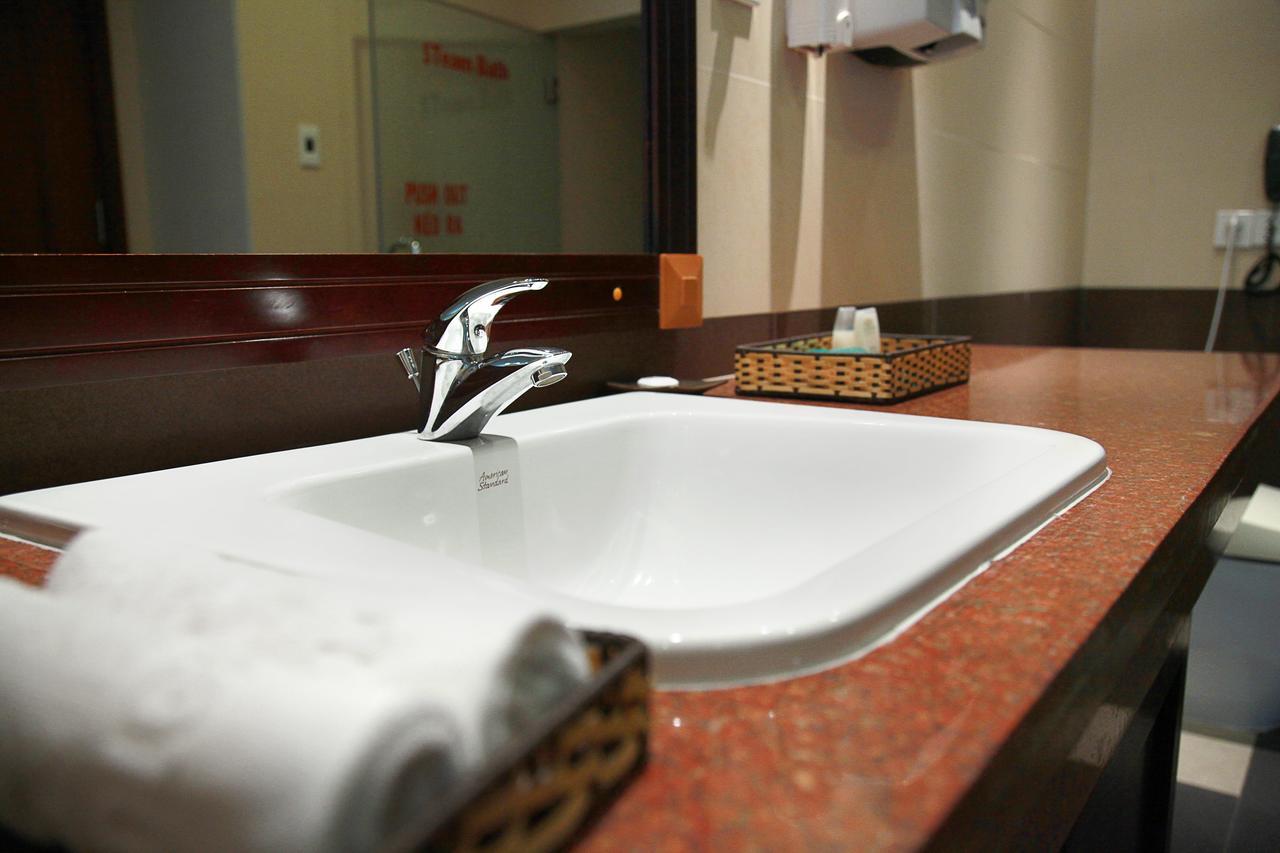 Dlgl - Dung Quat Hotel Quảng Ngãi Buitenkant foto